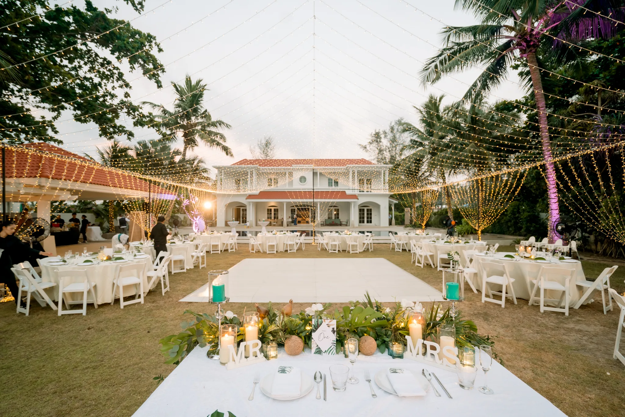 Millie & Chen Ling — Villa Satis, April 2023 — Phuket wedding florals by Supparin