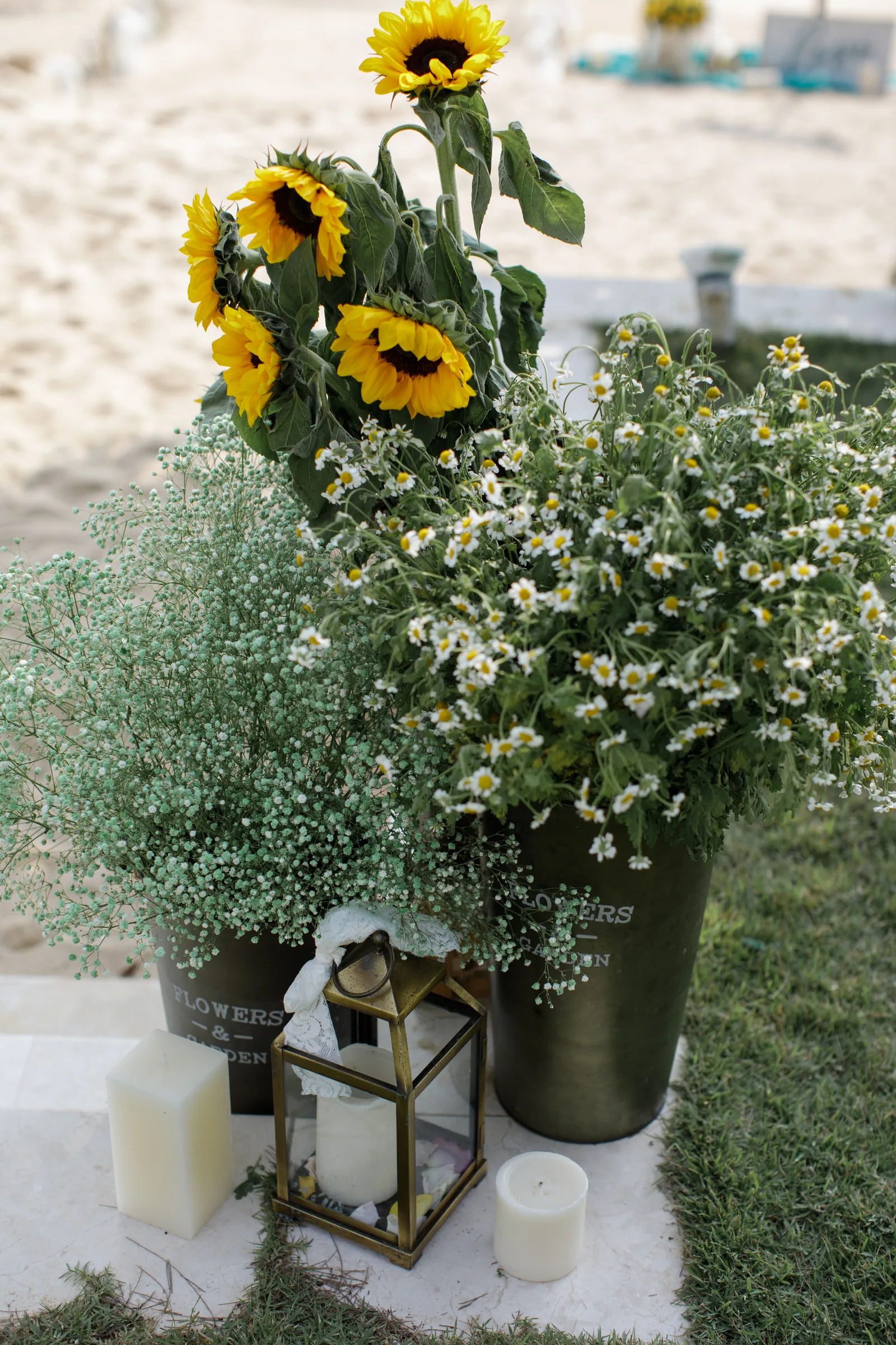 Simona & Tom — Villa Sand, Natai Beach, April 2021 — Phuket wedding florals by Supparin
